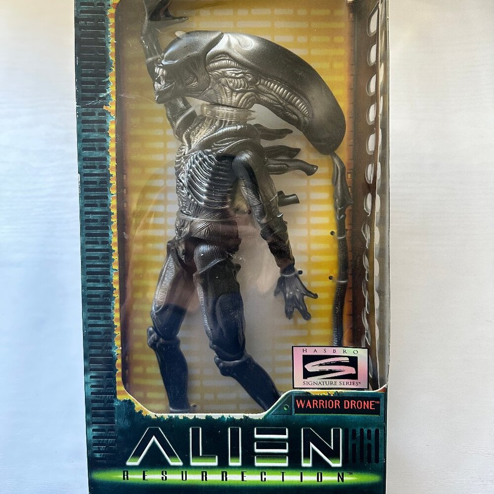 1997 Hasbro Signature Series Aliens Resurrection WARRIOR DRONE Action Figure NIB